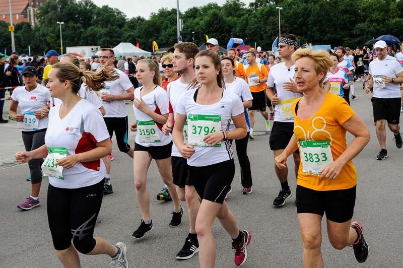 Straubinger Stadtlauf, bei dem alle Läufer loslaufen